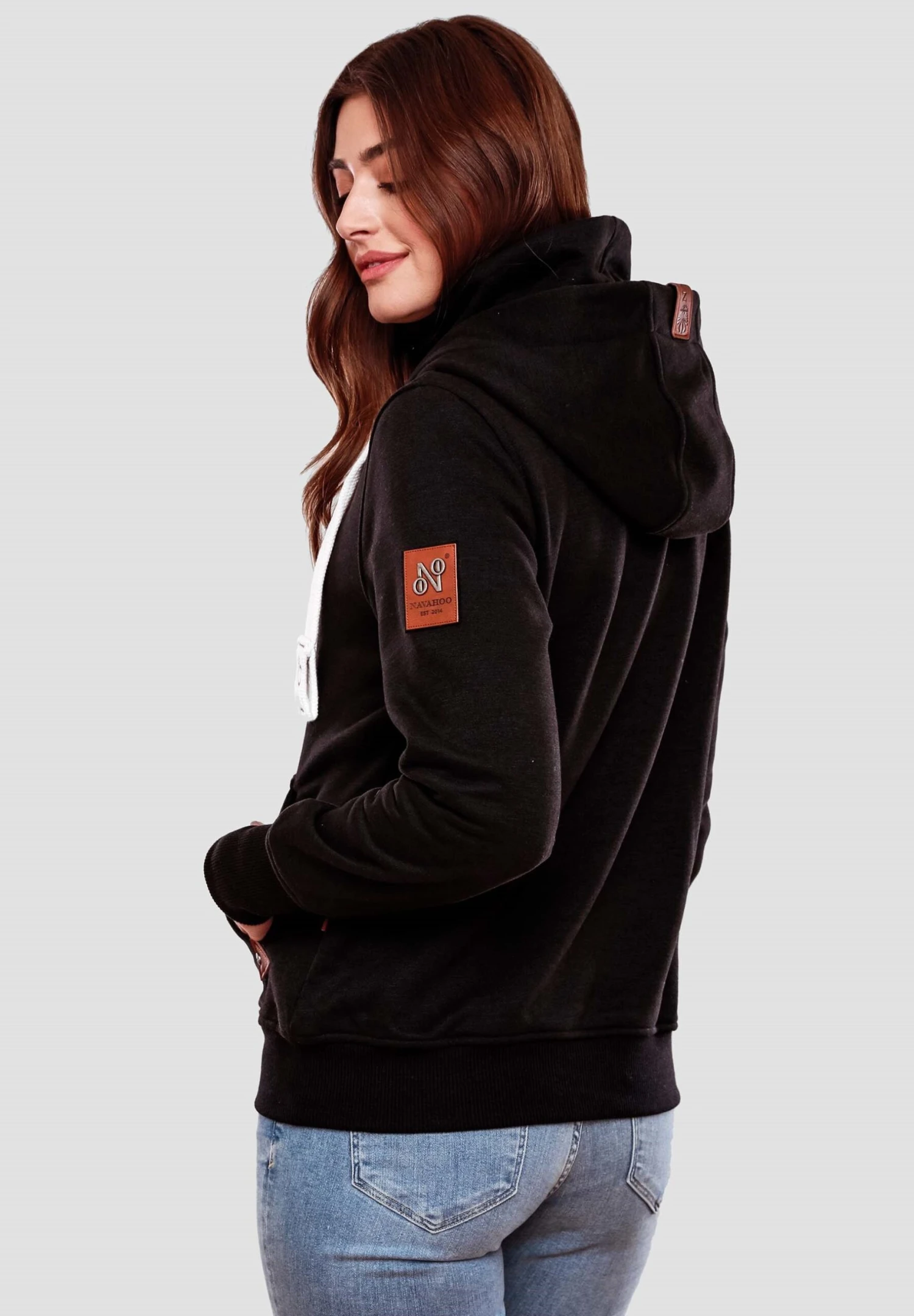 Navahoo Raniaa - Hoodie - Black 2 Navahoo Raniaa - Hoodie - Black - Afbeelding 2